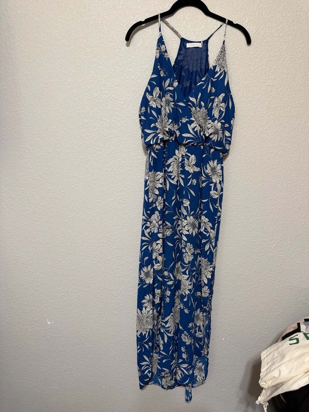 Lush Floral Maxi Dress Size M Blue White Halter V-Neck